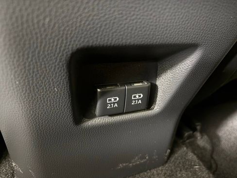 Used 2021 Toyota RAV4 XLE image 36