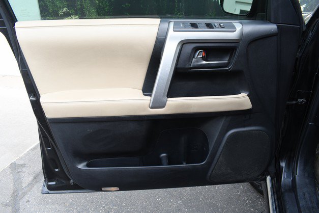Used 2010 Toyota 4Runner Limited AWD/4WD image 13