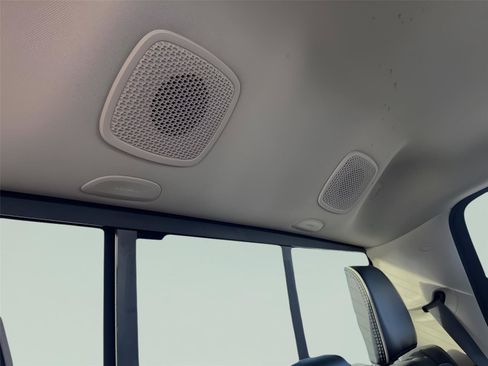 Used 2022 RAM 1500 Laramie image 32