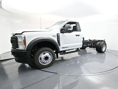 New 2024 Ford F450 XL image 3