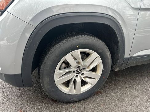 Certified 2021 Volkswagen Atlas S image 2