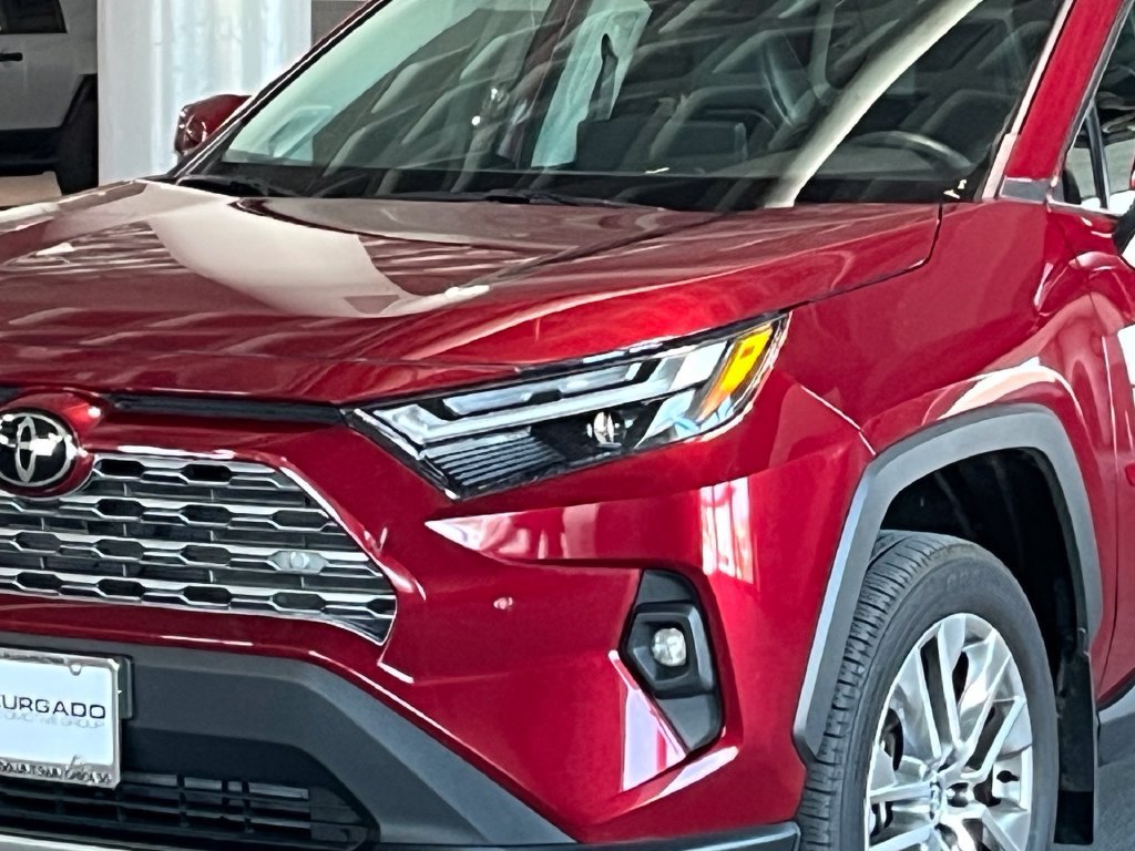Used 2023 Toyota RAV4 Limited w/ Limited Grade Weather Package AWD/4WD image 7