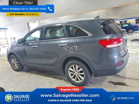 Used 2018 Kia Sorento FWD image 3