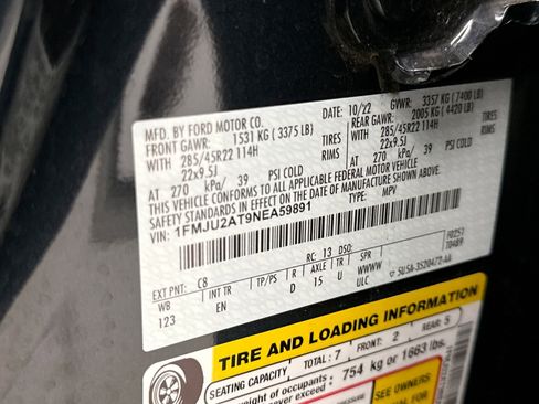 Used 2022 Ford Expedition Limited image 28