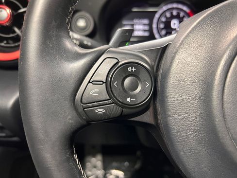 Used 2024 Toyota GR86 Premium image 10