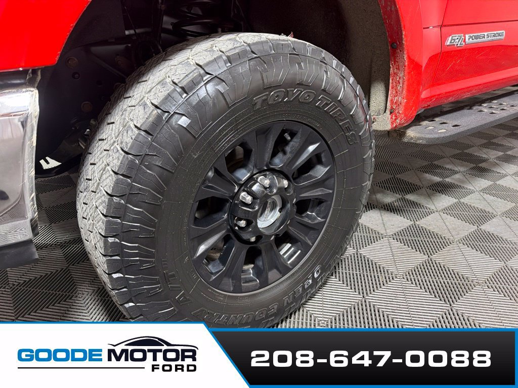 Used 2020 Ford F250 Lariat w/ Tremor Off-Road Package AWD/4WD image 26