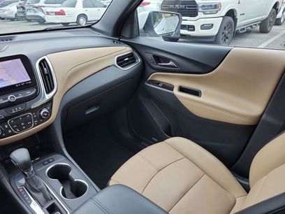 Used 2022 Chevrolet Equinox Premier