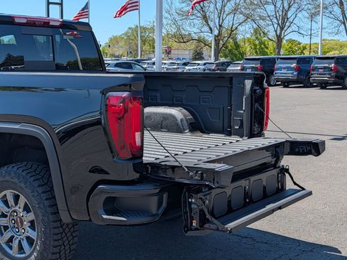 New 2026 GMC Sierra 1500 AT4X AWD/4WD image 6