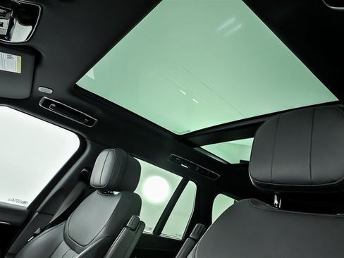 Used 2023 Land Rover Range Rover SE AWD/4WD image 23