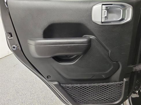 Used 2019 Jeep Wrangler Unlimited Sport S image 10