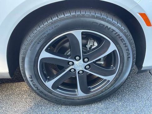 Used 2022 Buick Enclave Premium w/ LPO, Touring Package image 31