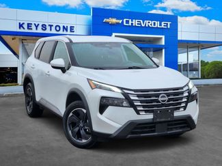 Used 2024 Nissan Rogue SV video 1