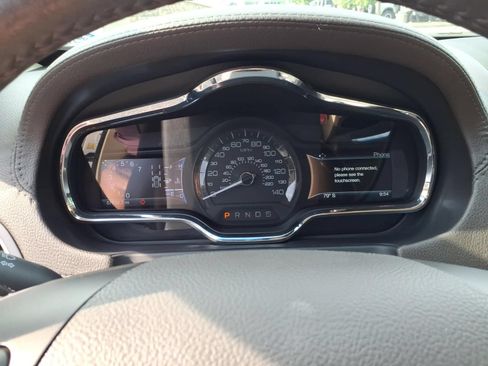 Used 2015 Lincoln MKT AWD w/ Equipment Group 201A image 20