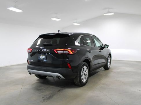 Used 2023 Ford Escape Active image 9