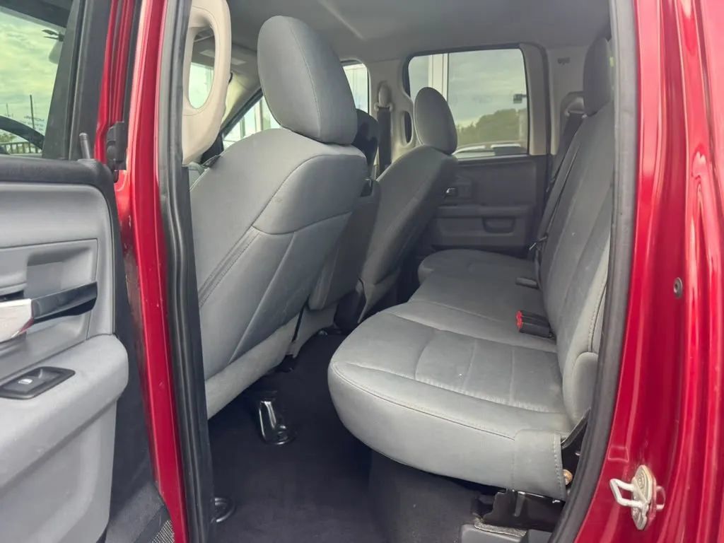 Used 2014 RAM 1500 Classic SLT w/ Luxury Group AWD/4WD image 11