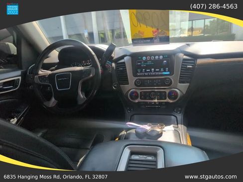Used 2017 GMC Yukon XL Denali w/ Open Road Package AWD/4WD image 21