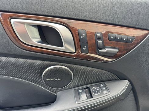 Used 2013 Mercedes-Benz SLK 350 image 20