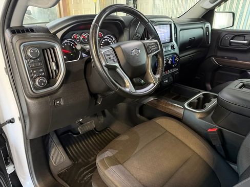 Used 2019 Chevrolet Silverado 1500 RST w/ True North Edition AWD/4WD image 11