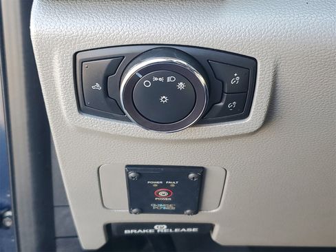 Certified 2020 Ford F250 XL w/ Power Equipment Group image 24