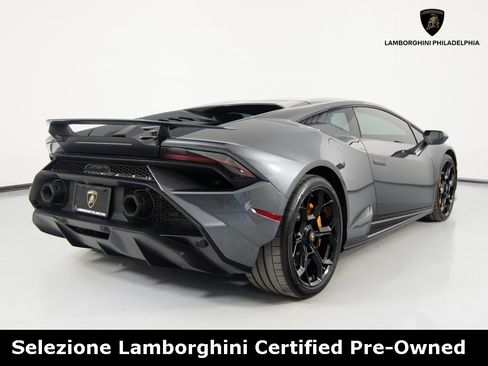 Used 2023 Lamborghini Huracan Tecnica image 5