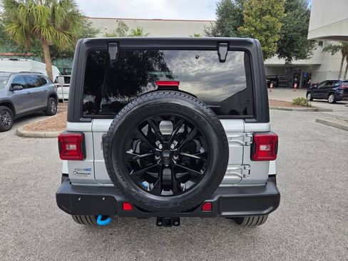 Certified 2023 Jeep Wrangler Unlimited Sahara AWD/4WD image 13
