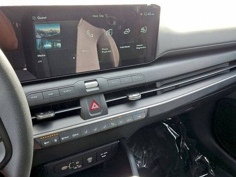 New 2025 Kia K4 LXS image 9