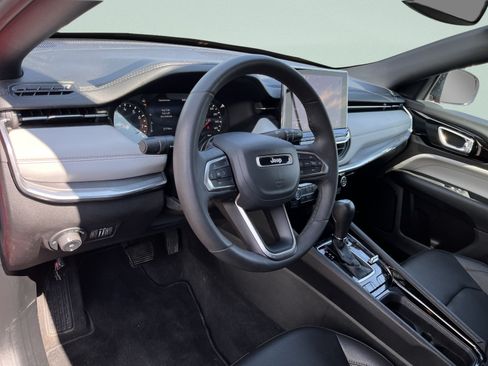 Used 2024 Jeep Compass Limited AWD/4WD image 17