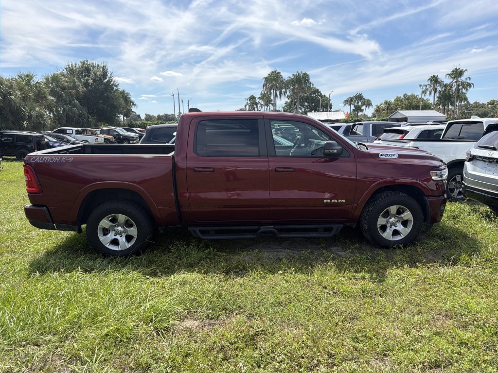 Used 2025 RAM 1500 Big Horn AWD/4WD image 3