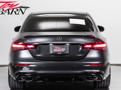 Used 2023 Mercedes-Benz E 63 AMG S image 4