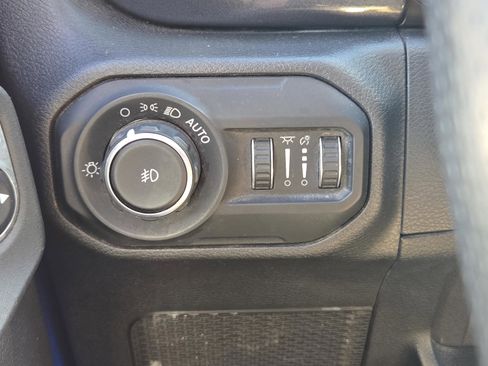 Used 2021 Jeep Wrangler Unlimited Rubicon w/ Dual Top Group image 13