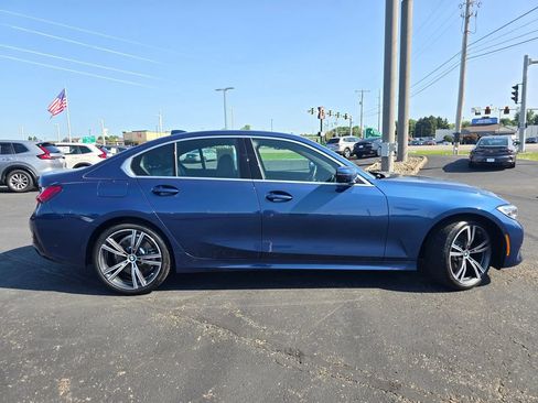 Used 2021 BMW 330i xDrive Sedan w/ Premium Package AWD/4WD image 9