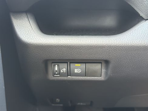 Certified 2024 Toyota RAV4 LE AWD/4WD image 13