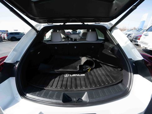 Used 2022 Lexus UX 250h w/ Premium Package image 27