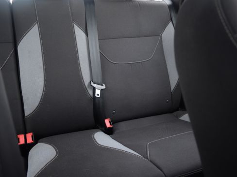 Used 2017 Ford Focus ST image 19