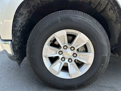 Used 2019 Chevrolet Silverado 1500 LT image 17