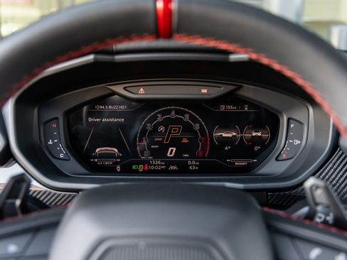 Used 2024 Lamborghini Urus Performante image 35