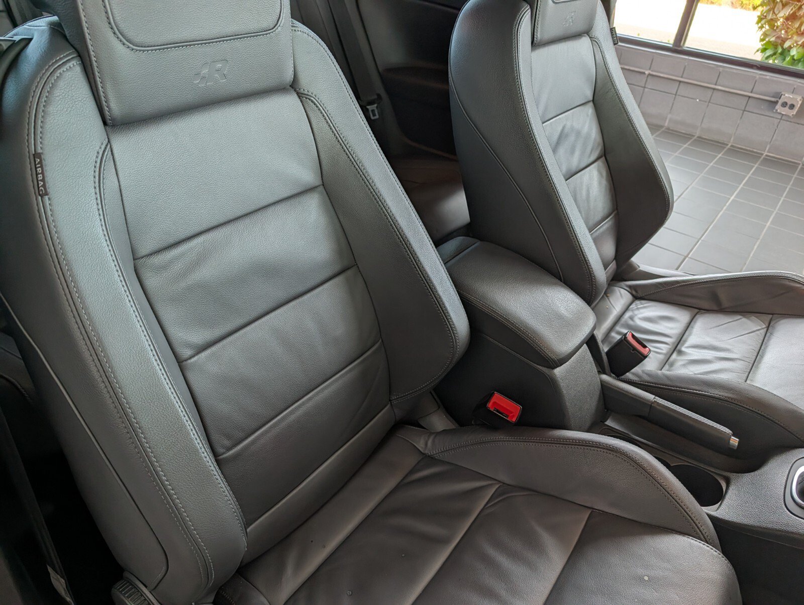 Used 2008 Volkswagen R32 AWD/4WD image 15