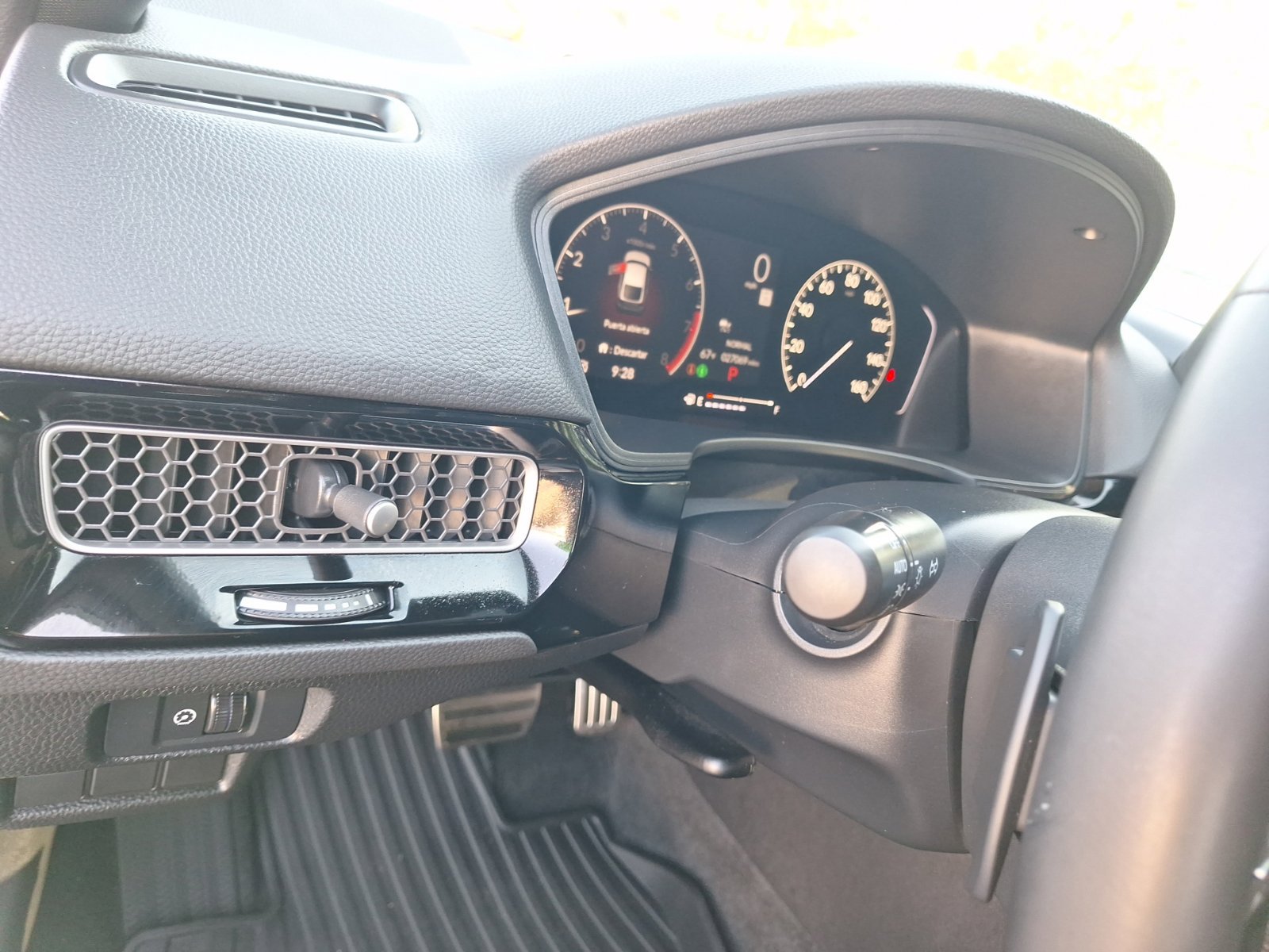 Used 2025 Honda Civic Sport image 18