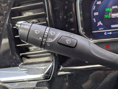 Used 2024 Chevrolet Silverado 2500 LTZ w/ LTZ Premium Package image 7