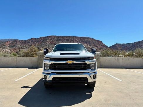 New 2026 Chevrolet Silverado 3500 LT w/ All Star Edition AWD/4WD image 5
