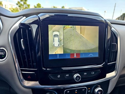 Used 2018 Chevrolet Traverse LT w/ LPO, 'HIT The Road' Package image 18