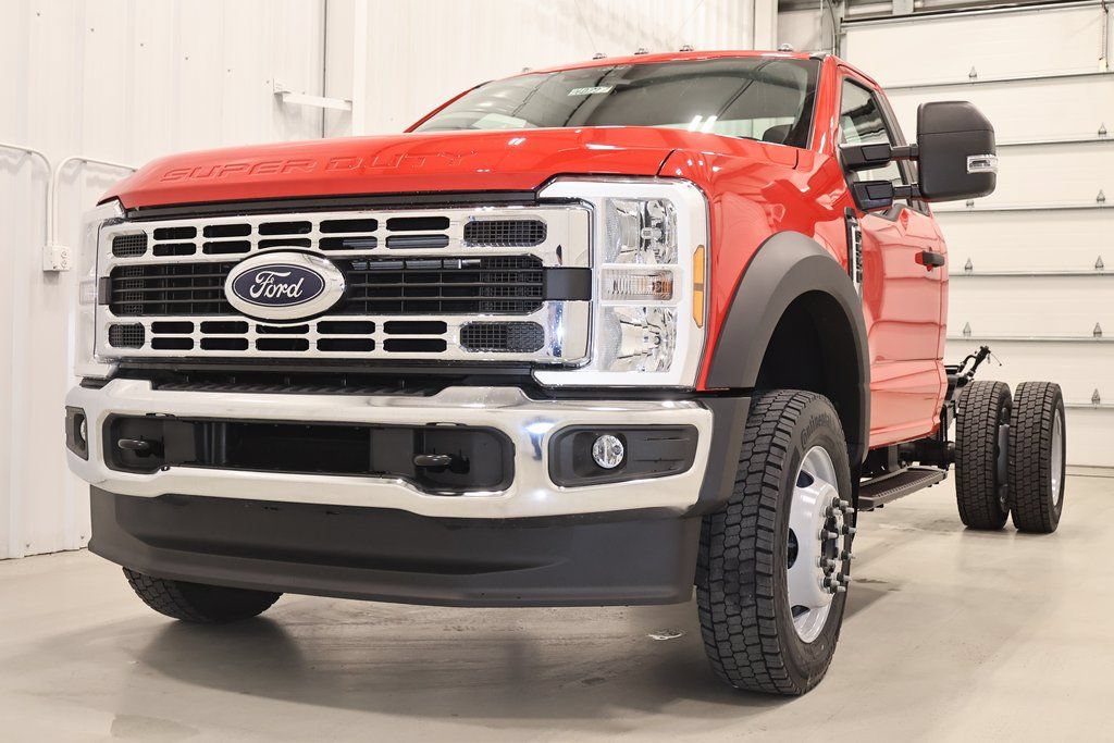 New 2026 Ford F550 4x4 Regular Cab Super Duty image 4