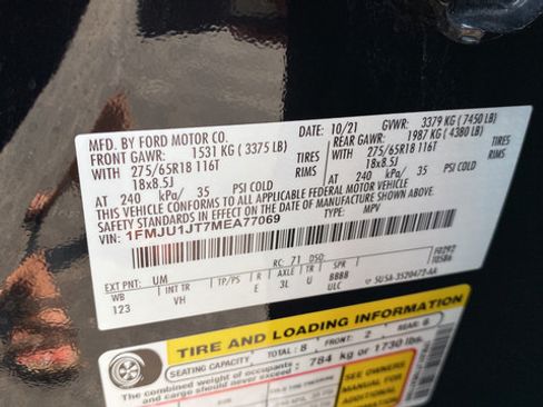 Used 2021 Ford Expedition XLT AWD/4WD image 27