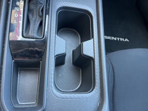Used 2024 Nissan Sentra S FWD image 19