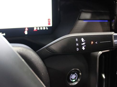 Used 2024 GMC Acadia Denali image 38