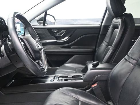 Used 2020 Lincoln Corsair AWD w/ Premium Package image 6