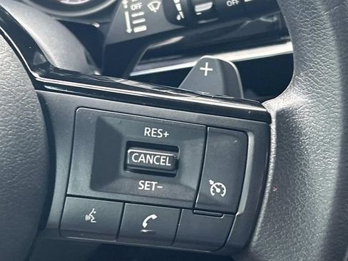 Used 2022 Nissan Pathfinder S AWD/4WD image 28
