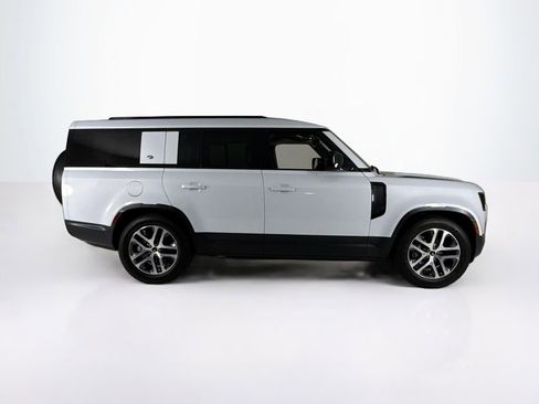 Used 2023 Land Rover Defender 130 SE AWD/4WD image 6