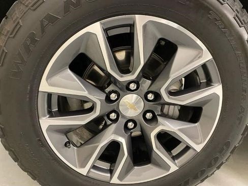 Certified 2024 Chevrolet Silverado 1500 LT AWD/4WD image 23