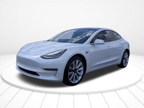 Used 2020 Tesla Model 3 Long Range AWD/4WD image 7